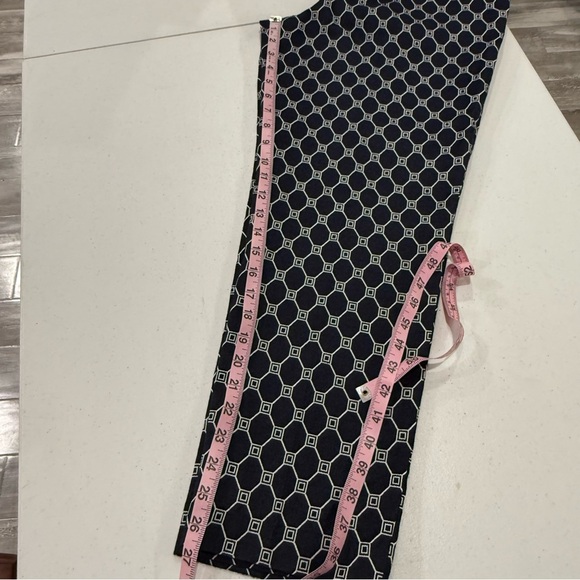 Talbots Signature Ankle Pants Geometric Print Navy/White Career Women’s Size 12 - Picture 10 of 13